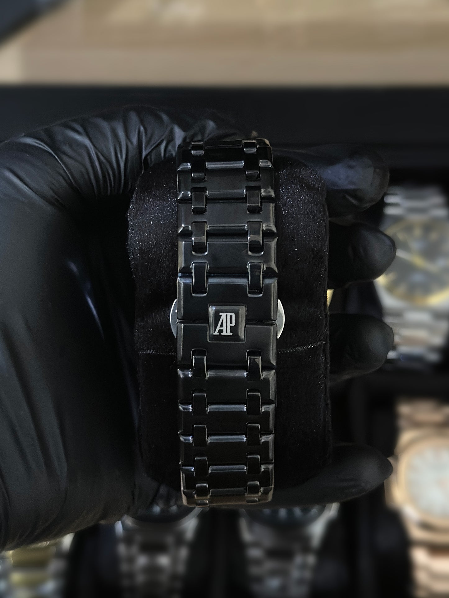 Audemars Piguet - Royal Oak - Black - Blue Dial